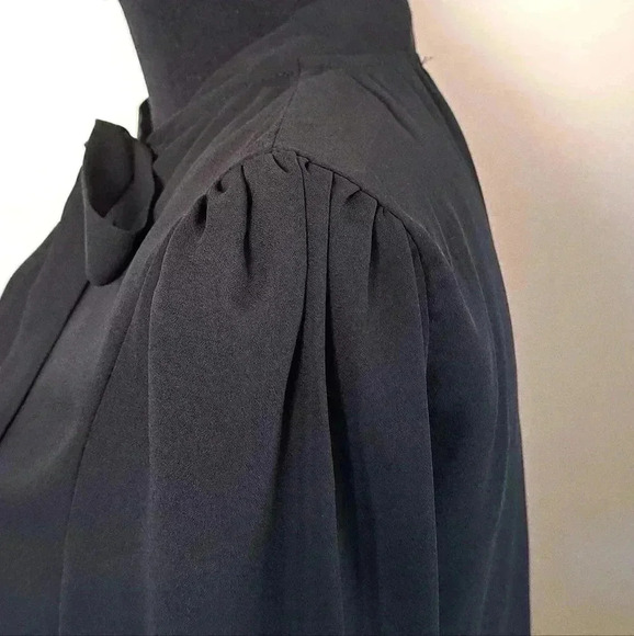 ❤️ Beautiful M Black Long Sleeved Blouse Size 6 - Picture 6 of 11